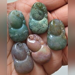 5 Small Agate Pendants